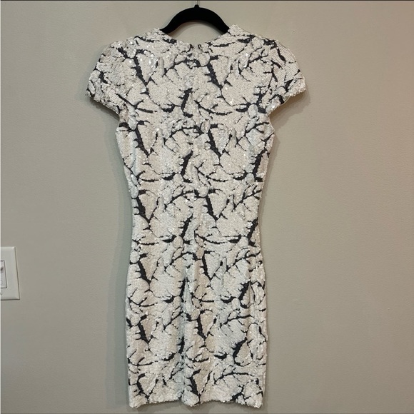 Dress the population Sequin White Dress Small - Picture 2 of 3